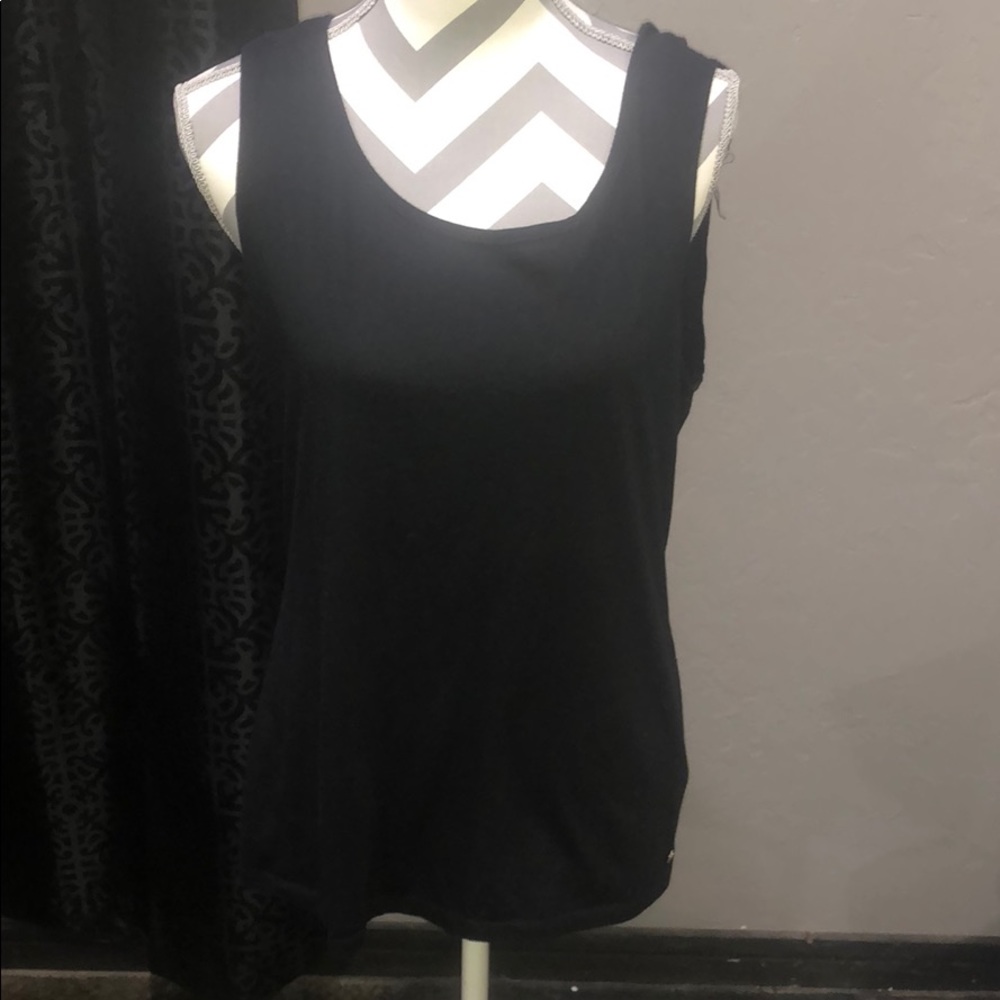 Athletic top
